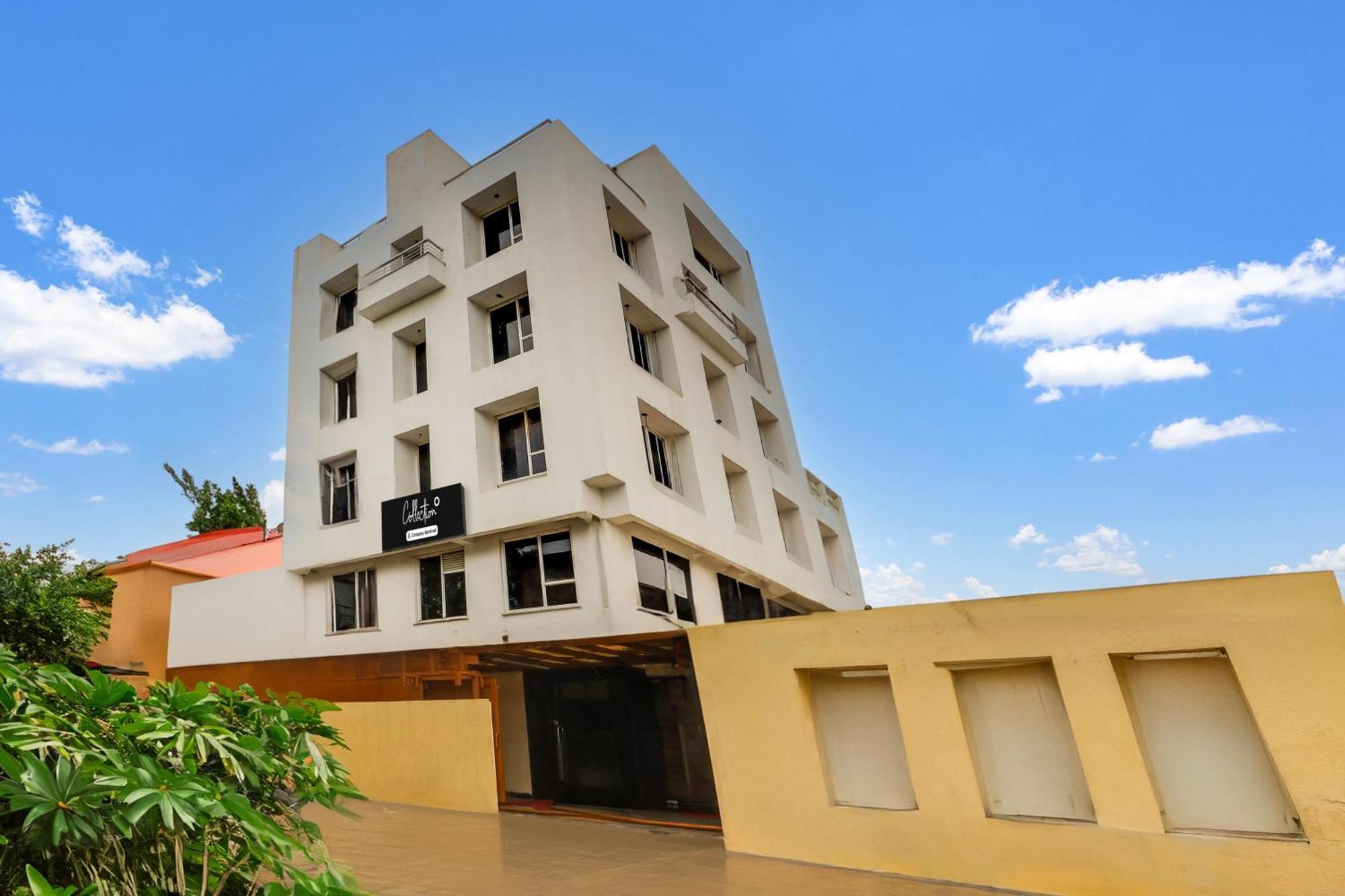 Super Collection O Ashram Road Near Sardar Bridge Formerly Hotel Apple Inn アーメダバード エクステリア 写真