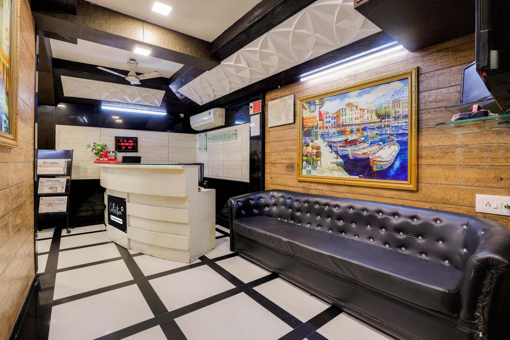 Super Collection O Ashram Road Near Sardar Bridge Formerly Hotel Apple Inn アーメダバード エクステリア 写真