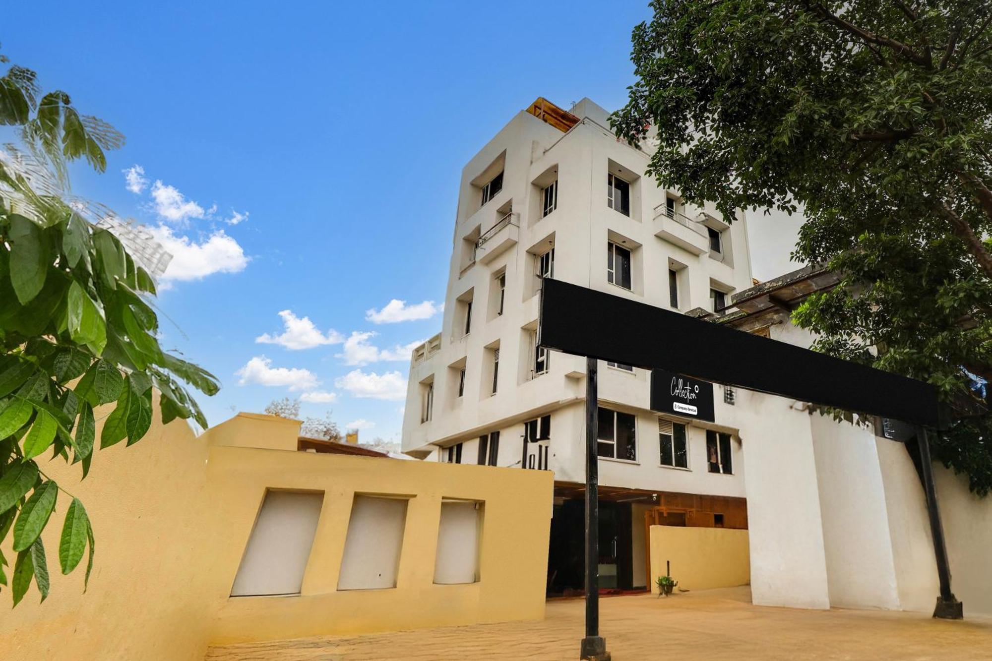 Super Collection O Ashram Road Near Sardar Bridge Formerly Hotel Apple Inn アーメダバード エクステリア 写真